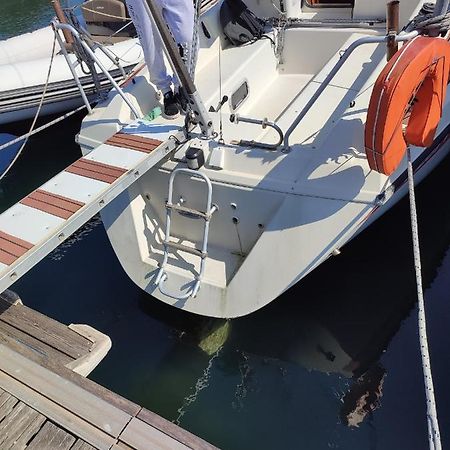 Bateau A Quai St Raphael, 4 Couchages , Voilier Etap 28I 호텔 Saint-Raphaël 외부 사진