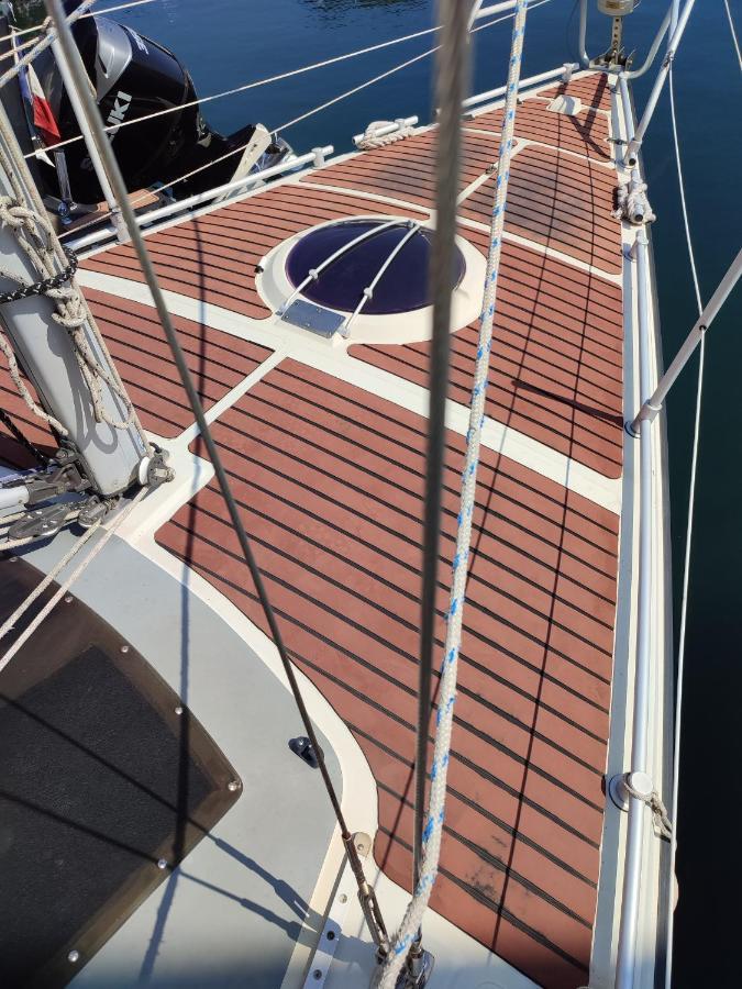Bateau A Quai St Raphael, 4 Couchages , Voilier Etap 28I 호텔 Saint-Raphaël 외부 사진